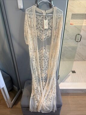 Solitaire Cream Lace Floral Swim Coverup
